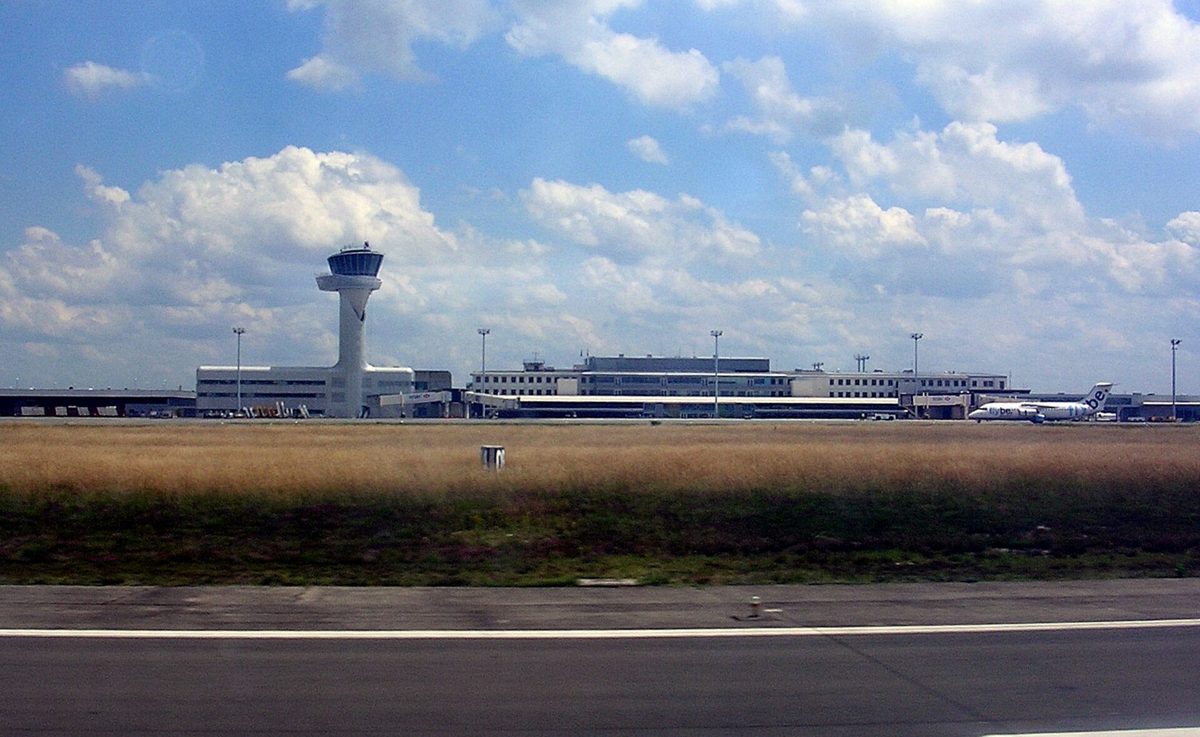 Bordeaux-Mérignac airport, gateway to the southwest.