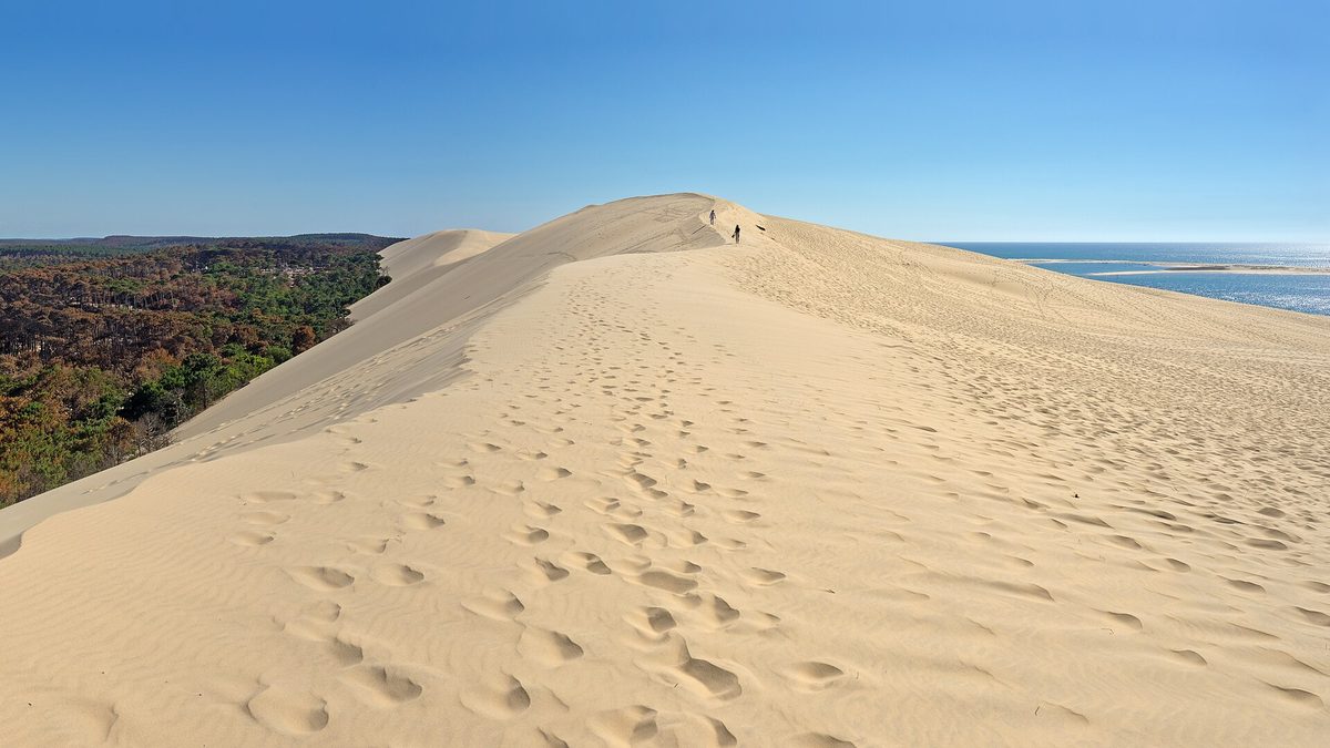 The Dune du Pilat, Europe's tallest sand dune.