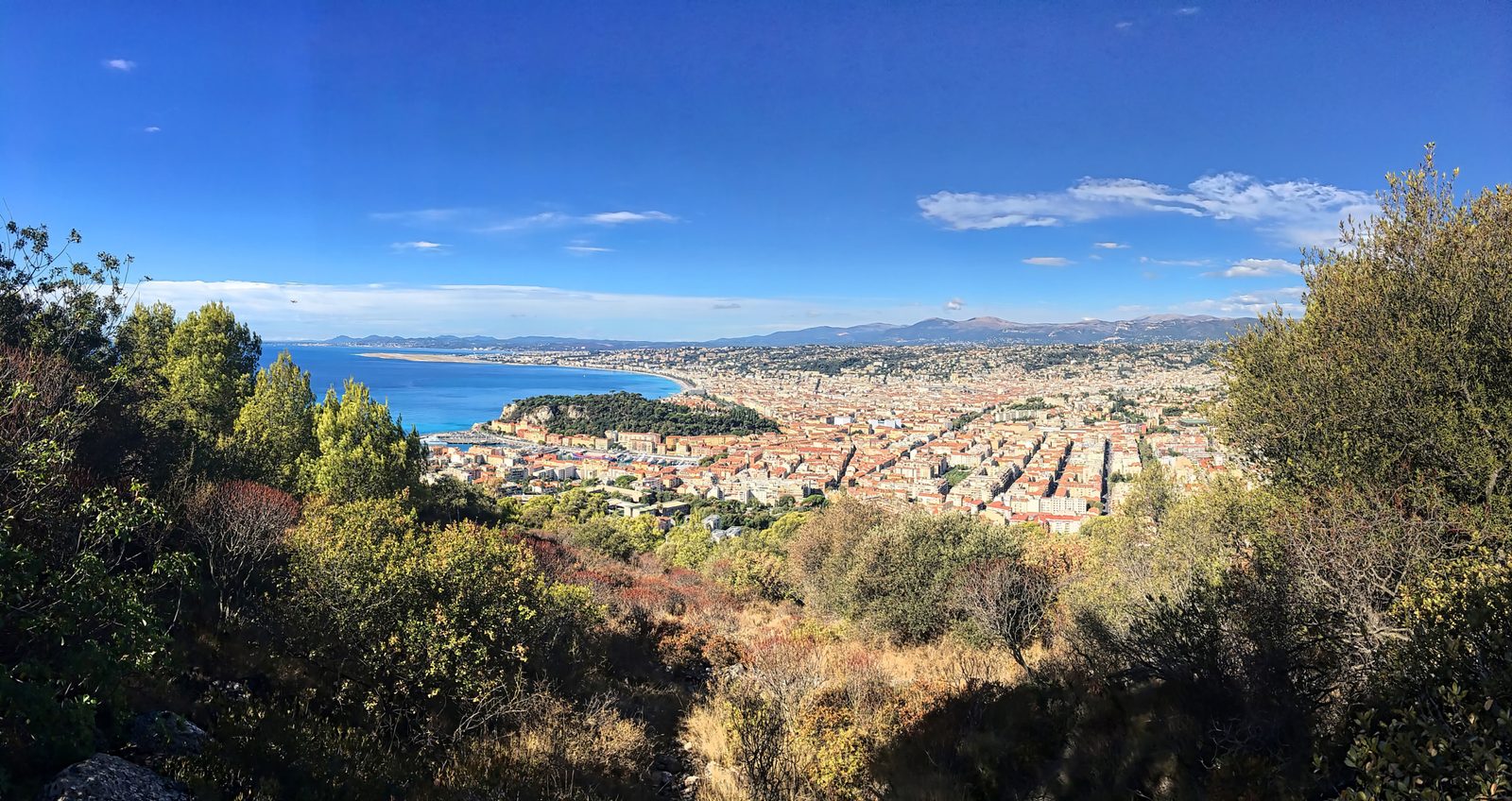 The Baie des Anges and Vieux Nice from Castle Hill.