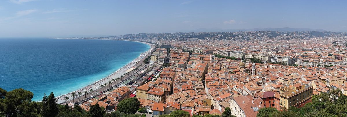 The ochre lanes of Vieux Nice.